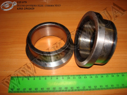 Втулка розпірна 6303-2502029 МАЗ